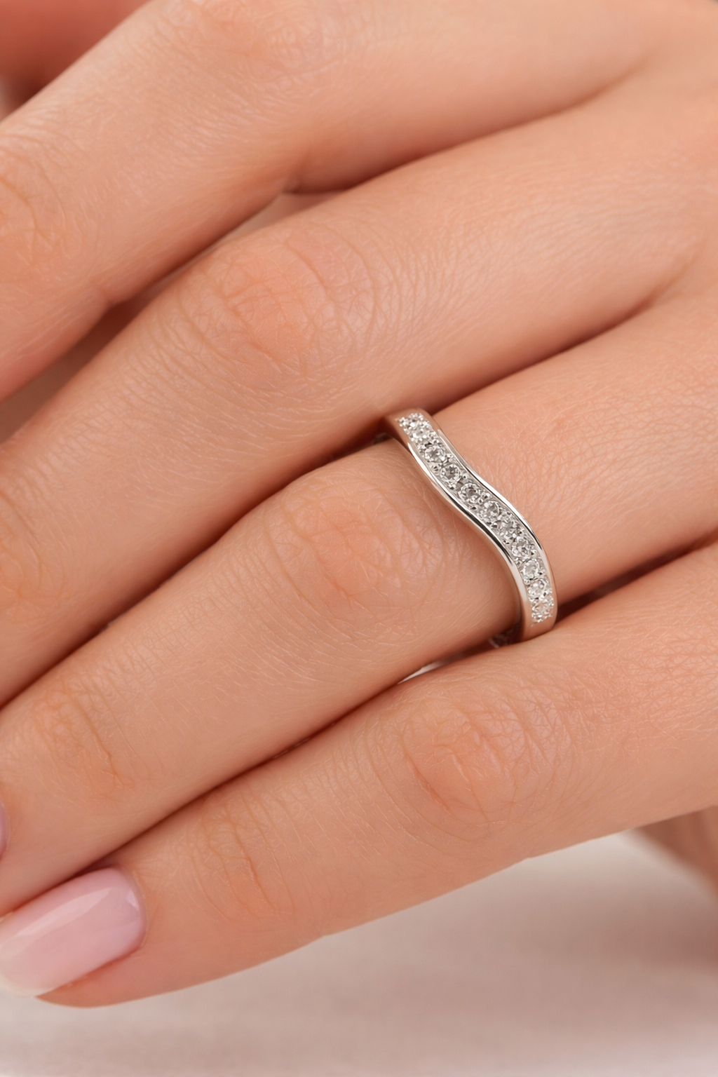 Wave Diamond Band Ring