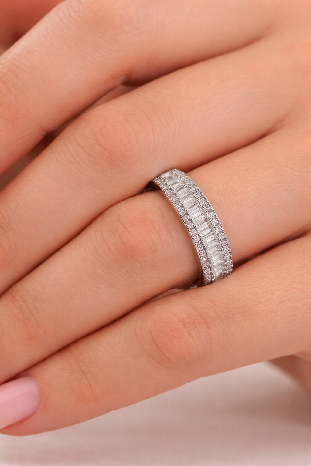 Eternelle Baguette Diamond Band Ring