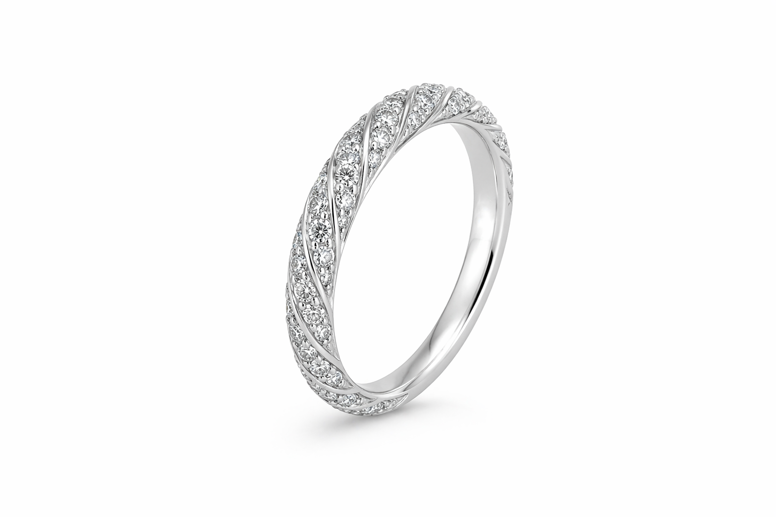 Twisted Pavé Diamond Wave Band Ring