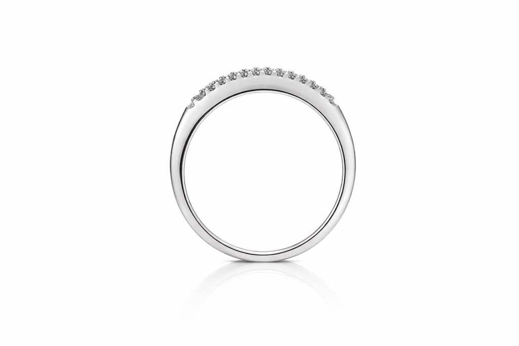 Eternelle Baguette Diamond Band Ring